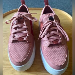 Nike women’s rust pink. court vision size 9. *LIKE NEW*